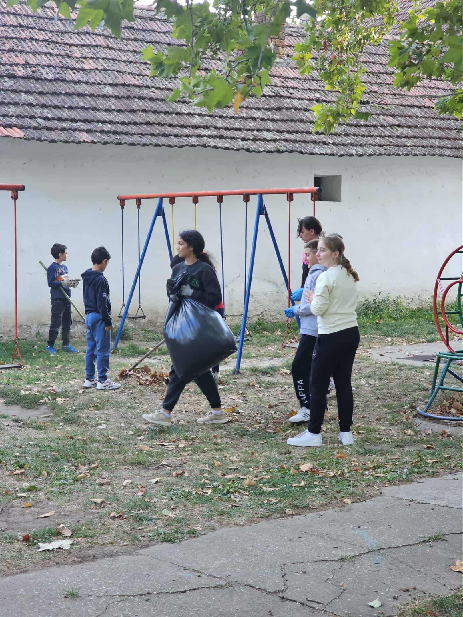 2cb23523-2ec7-4a18-a282-d25e35305bf2.jpg